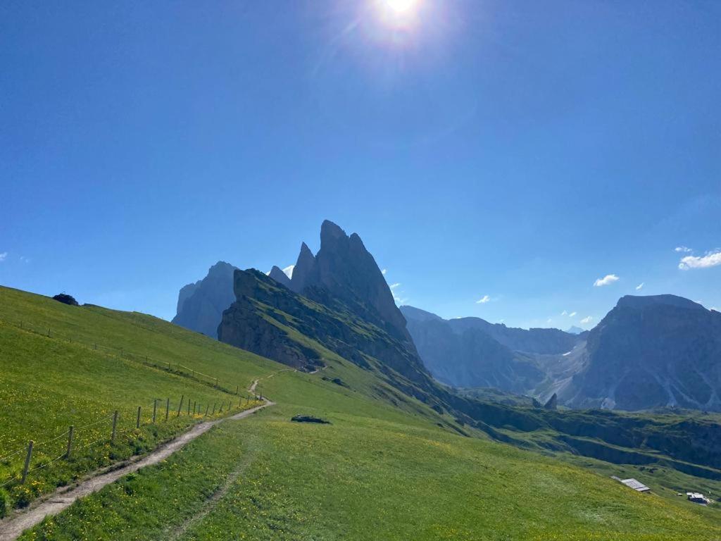 Apartment Cesa Collina Ortisei Bagian luar foto