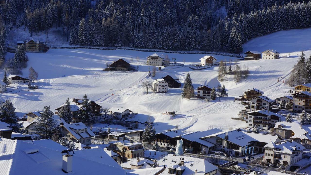 Apartment Cesa Collina Ortisei Bagian luar foto
